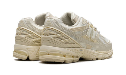 New Balance 1906R Utility "Amarillo"