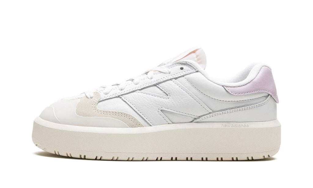 New Balance 302 "Blanco Mate Rosa"
