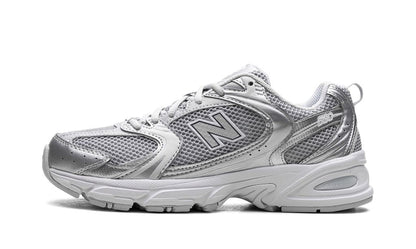 New Balance 530 Moonbeam Plata Metálico