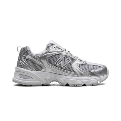New Balance 530 Moonbeam Plata Metálico