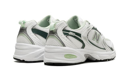 New Balance 530 Blanco New Spruce Clay Ash