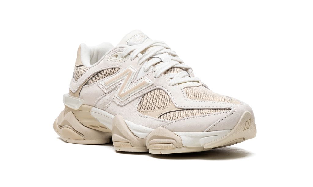New Balance 9060 Beige Weiß