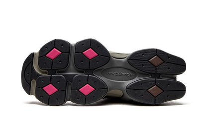 New Balance 9060 Burgunderrosa