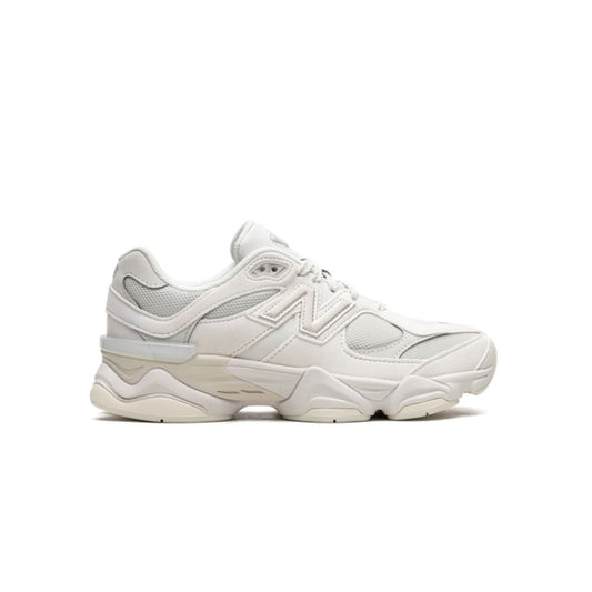 New Balance 9060 GS Grau