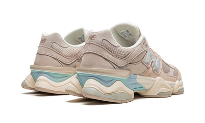 New Balance 9060 Elfenbein
