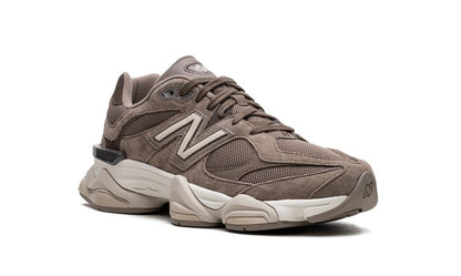 New Balance 9060 Pilzbraun