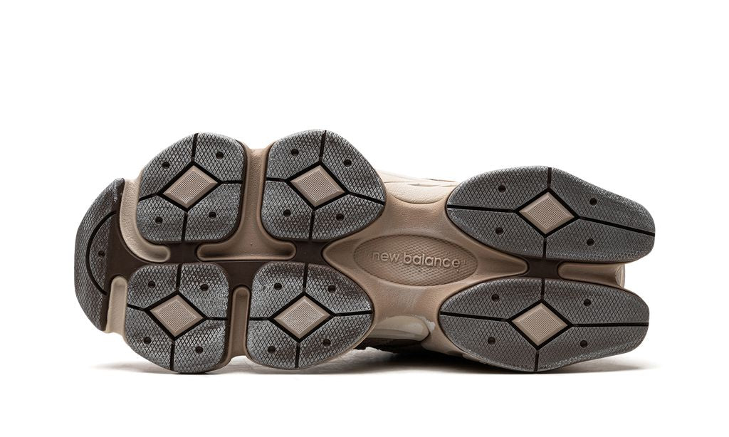 New Balance 9060 Mushroom Timberwolf 