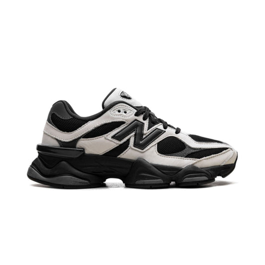 New Balance 9060 Off White Schwarz