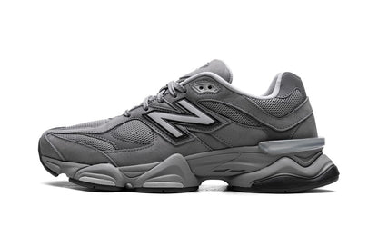 New Balance 9060 Team Away Gris