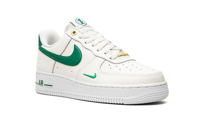 Nike Air Force 1 Low '07 LV8 40.º aniversario, color vela machete