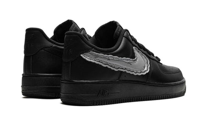 Nike Air Force 1 Low "KAWS x Sky High Farms - Negro"