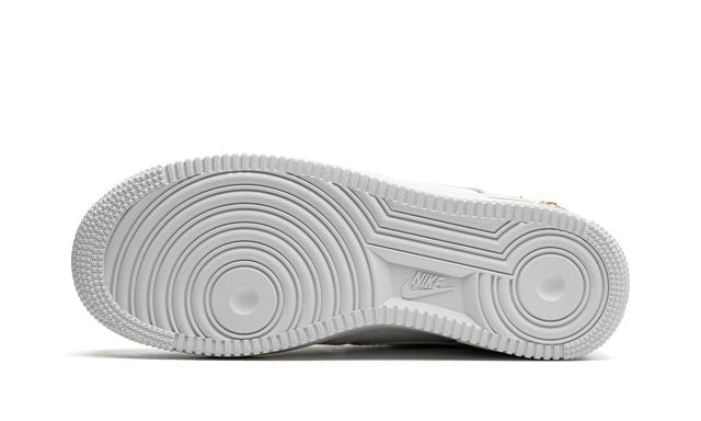 Nike Air Force 1 Low LX Weißer Anhänger