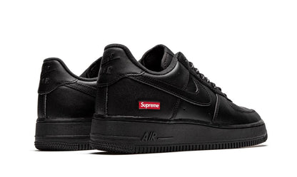 Nike Air Force 1 Low Supreme Negro