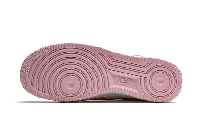 Carta de amor de San Valentín de las Nike Air Force 1 Low