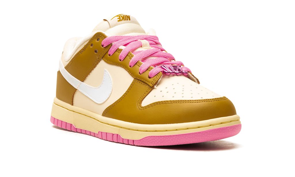 Nike Dunk Bronzine Pink 