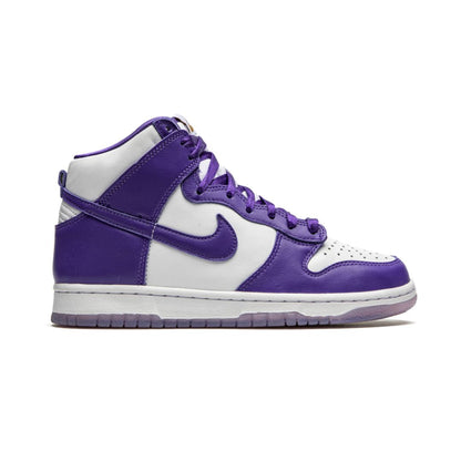 Nike Dunk High Varsity Lila