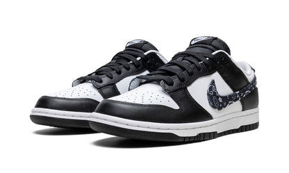 Nike Dunk Low Schwarzes Paisley