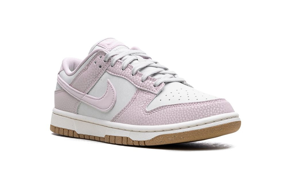 Nike Dunk Low Hellviolett