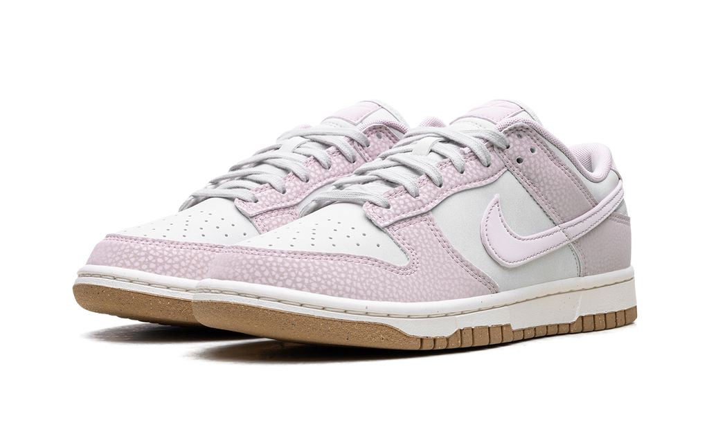 Nike Dunk Low Hellviolett