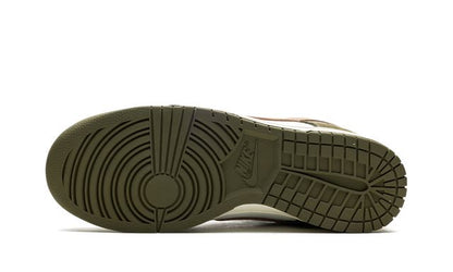 Nike Dunk Low Premium Medium Olive Hemp 