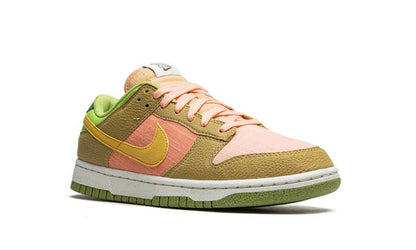 Nike Dunk Low Sun Club Naranja Ártico