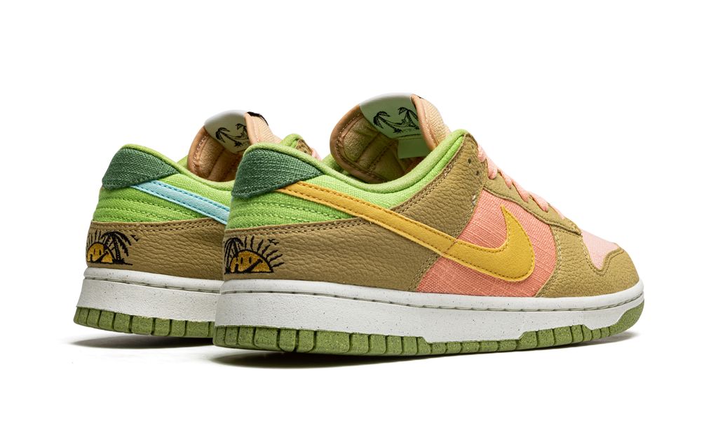 Nike Dunk Low Sun Club Naranja Ártico