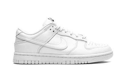 Nike Dunk Low Triple Weiß