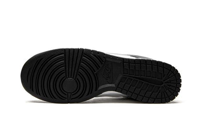 Nike Dunk Low World Champs Schwarz Weiß