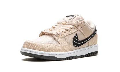 Nike SB Dunk Low Albino &amp; Preto 'Jiu-Jitsu' 