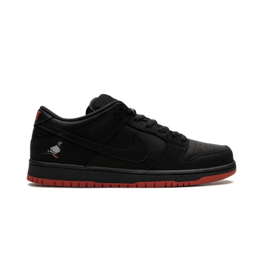 Nike SB Dunk Low Schwarze Taube