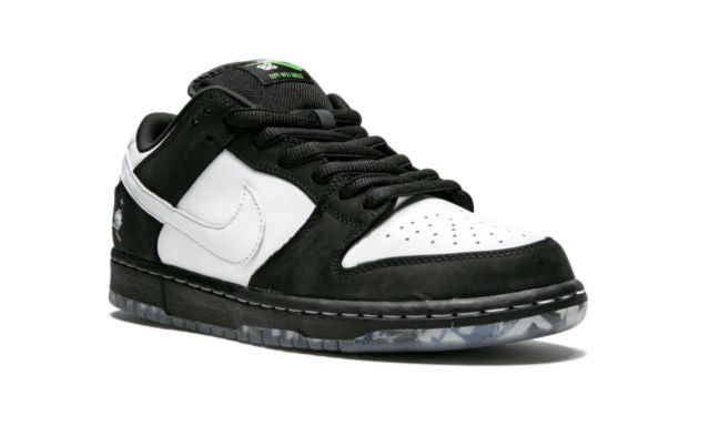 Nike SB Dunk Low Staple Panda Pigeon 