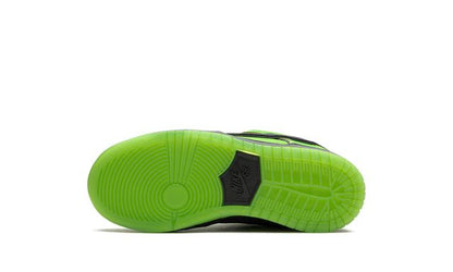 Nike SB Dunk Low The Powerpuff Girls Buttercup 