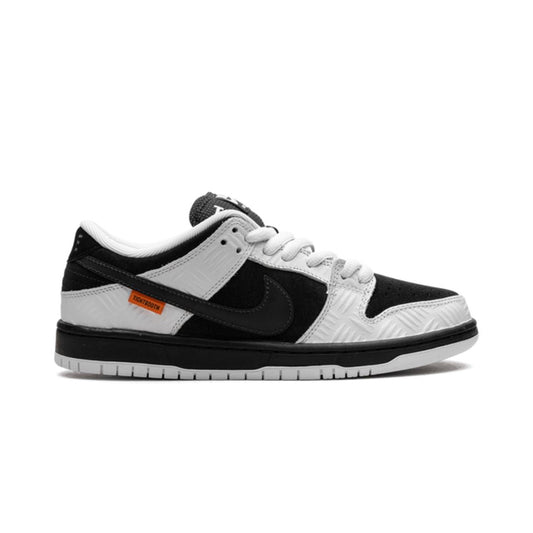 Nike SB Dunk Low TIGHTBOOTH 