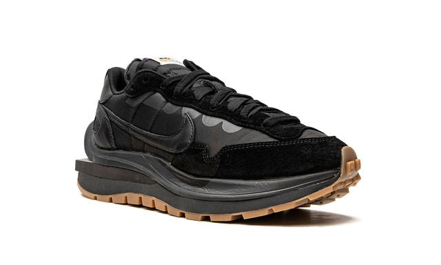 Nike Vaporwaffle Sacai Black Gum 