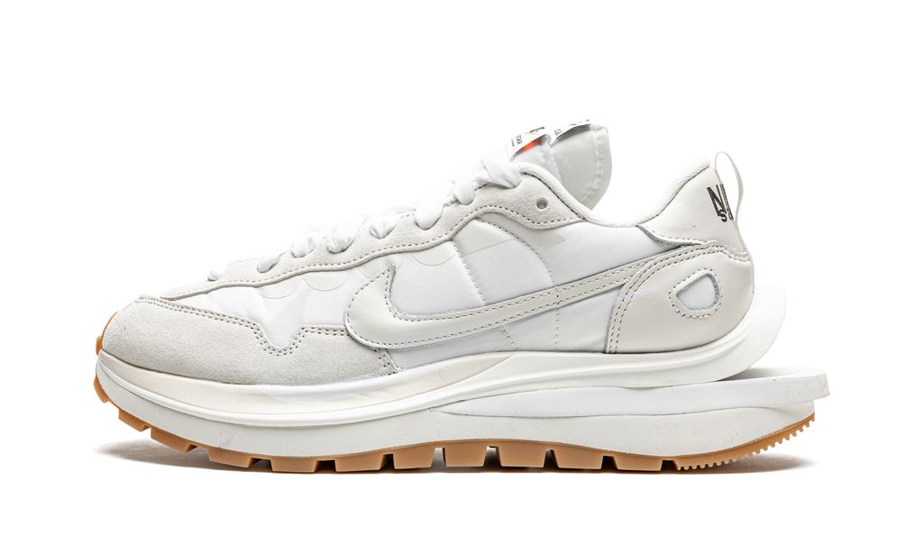 Nike Vaporwaffle Sacai Sail Gum 