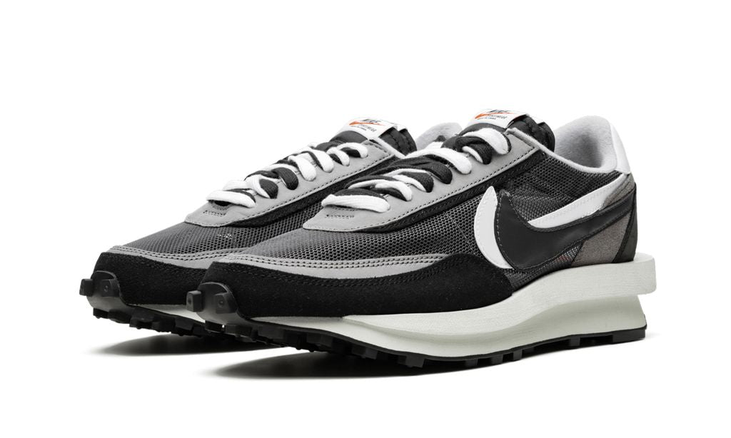 Nike Waffel Sacai Schwarz 