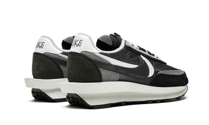 Nike Waffel Sacai Schwarz 