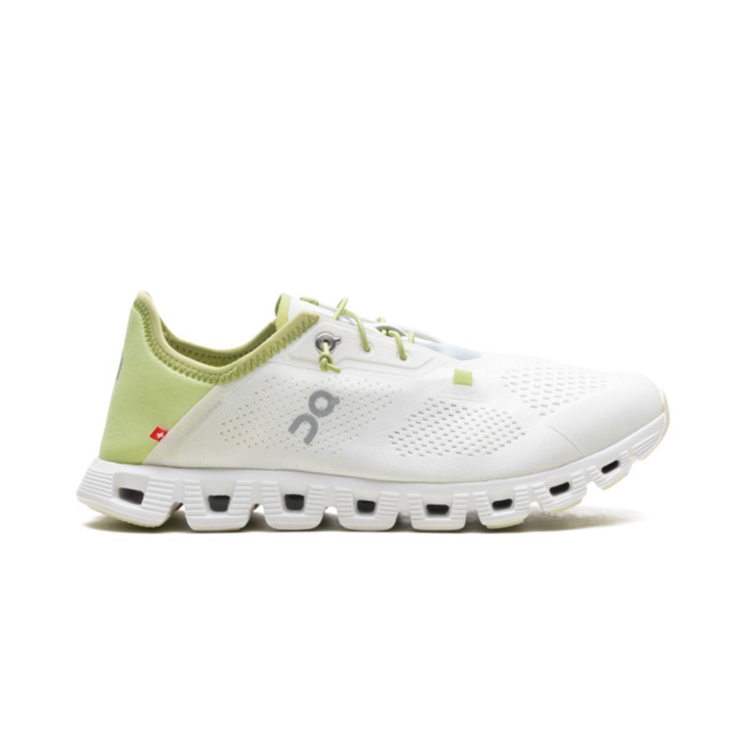 En Running Cloud 5 Ivory Acacia