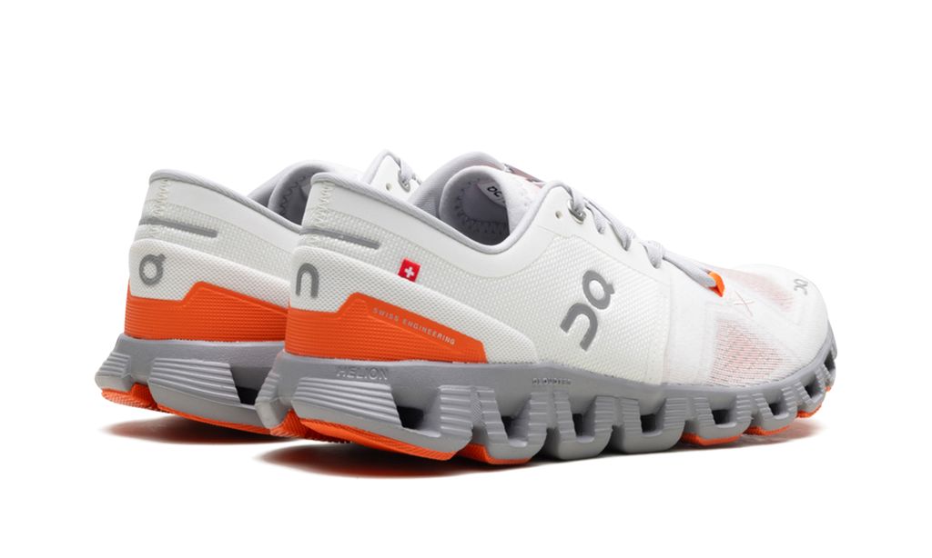 On Running Cloud X 3 Elfenbeinlegierung