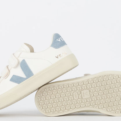 Zapatos Veja con logotipo de Chromefree en cuero extra blanco y acero