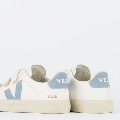 Zapatos Veja con logotipo de Chromefree en cuero extra blanco y acero